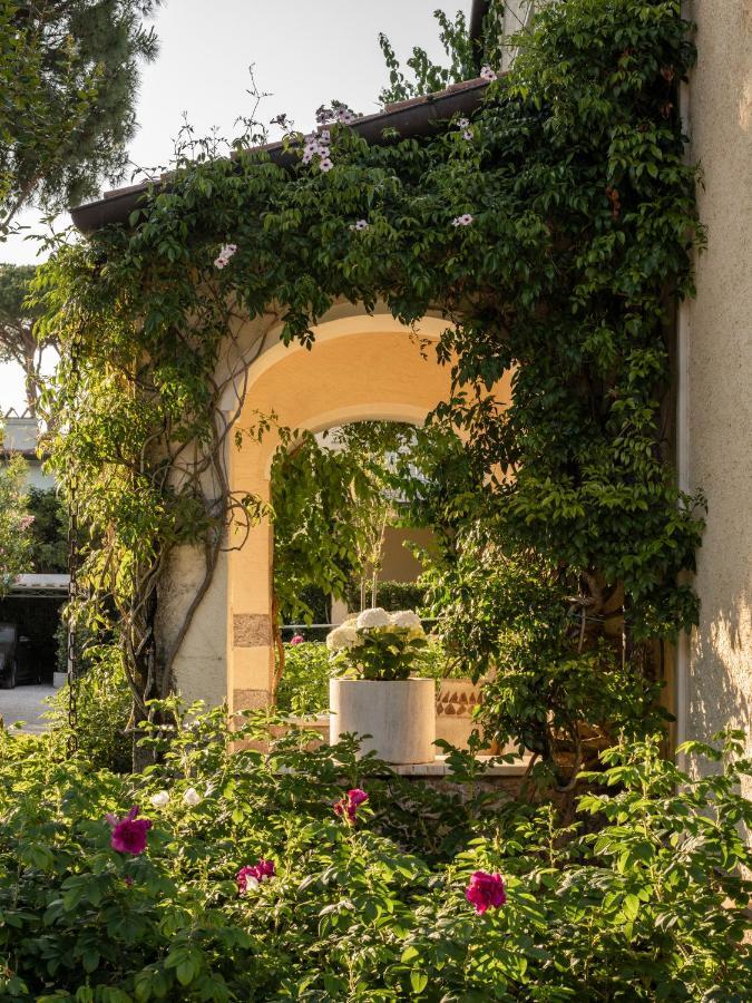Villa Roma Imperiale Forte dei Marmi Exterior photo